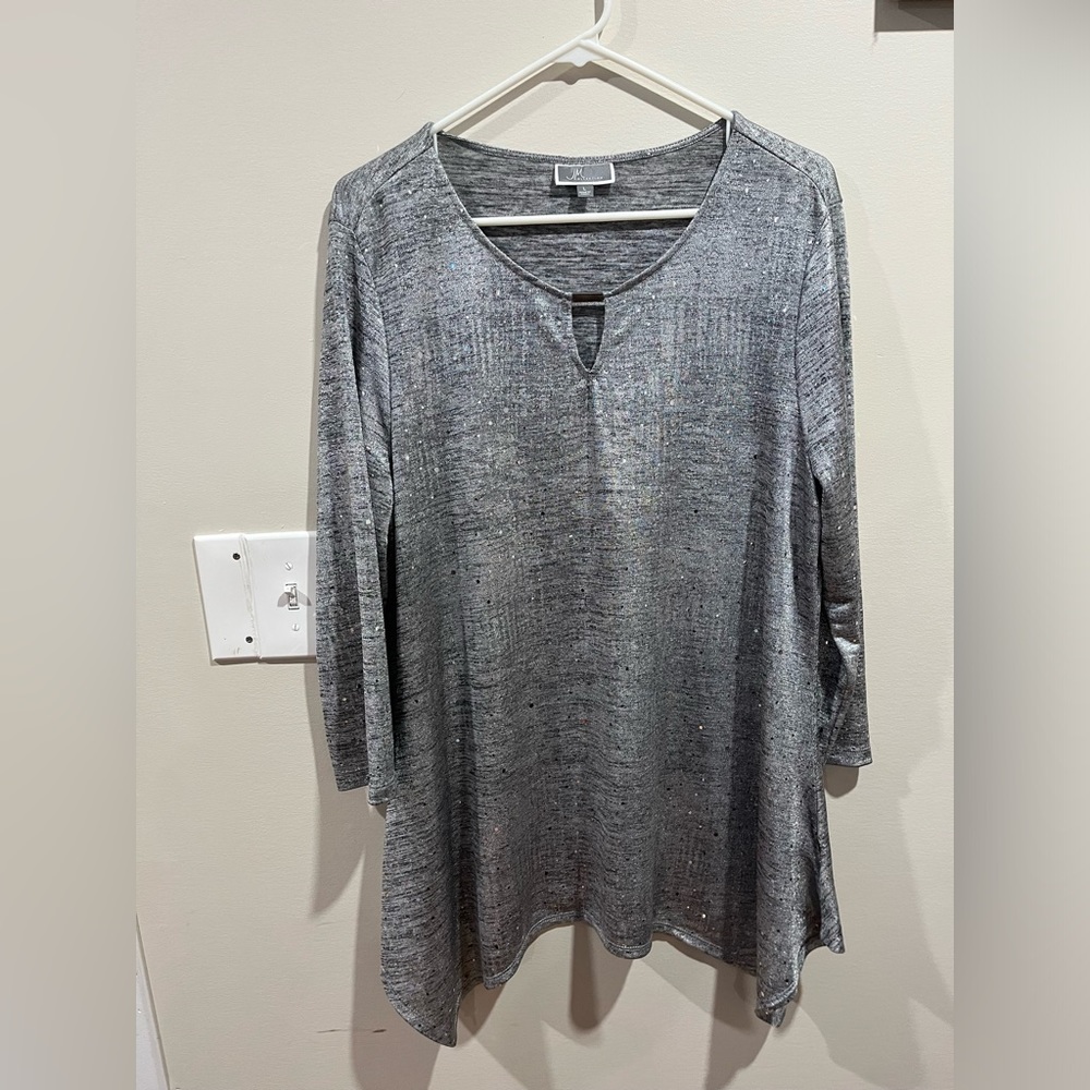 Women’s blouse